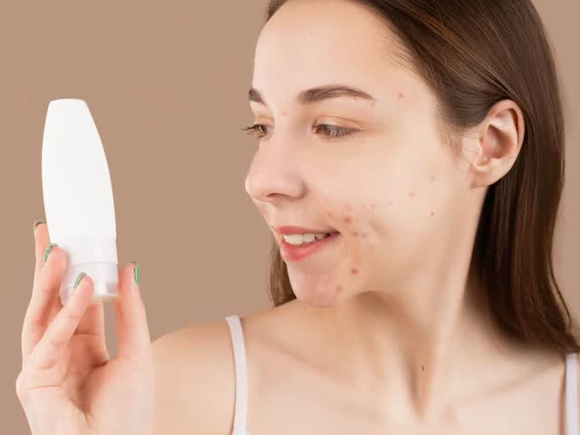 Acne Treatment treatment at Aterna Wellness